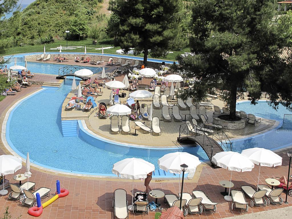 Lesse Hotel Халкидики Экстерьер фото