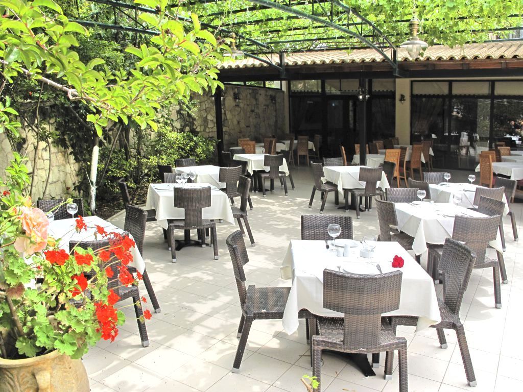 Lesse Hotel Халкидики Экстерьер фото