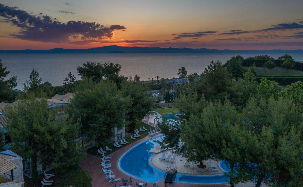 Lesse Hotel Халкидики Экстерьер фото