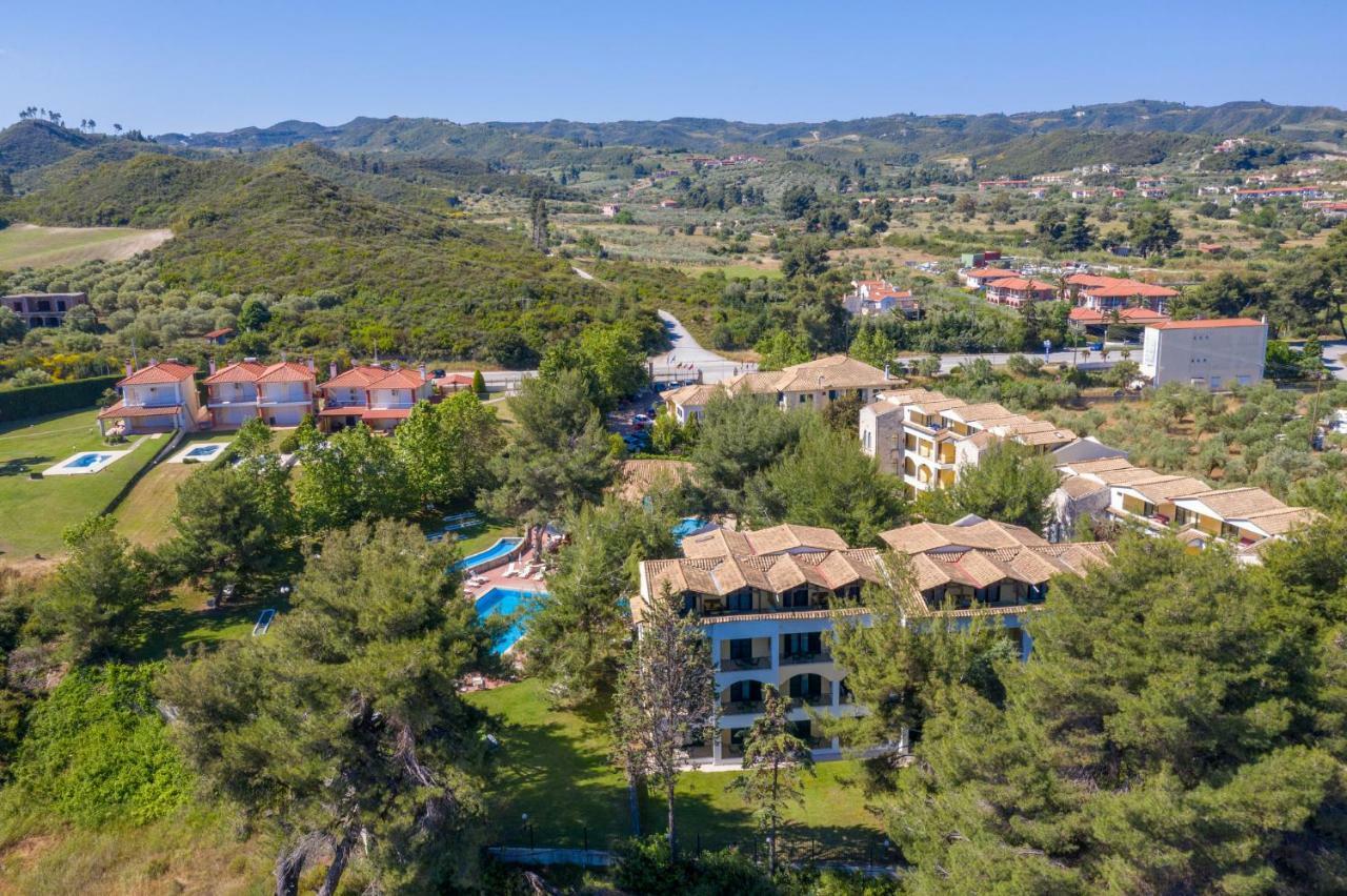 Lesse Hotel Халкидики Экстерьер фото
