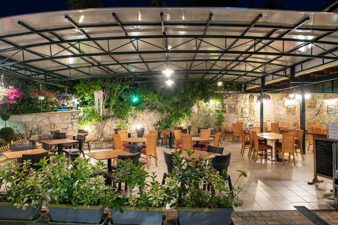 Lesse Hotel Халкидики Экстерьер фото