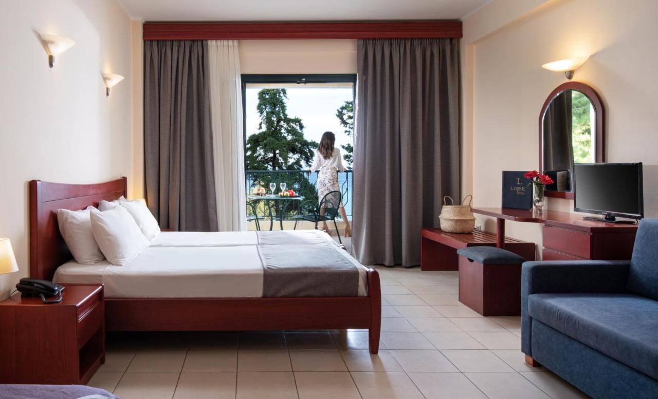 Lesse Hotel Халкидики Экстерьер фото