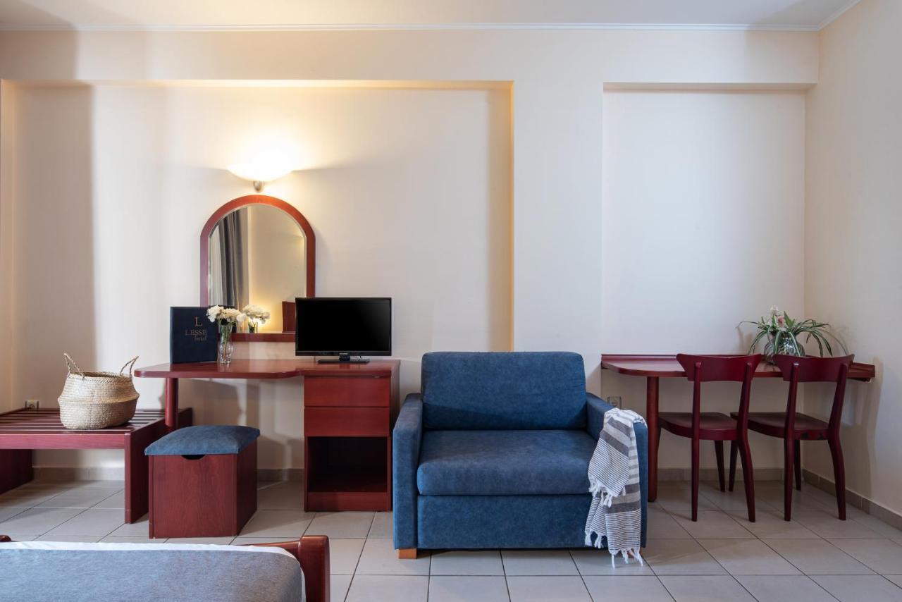 Lesse Hotel Халкидики Экстерьер фото